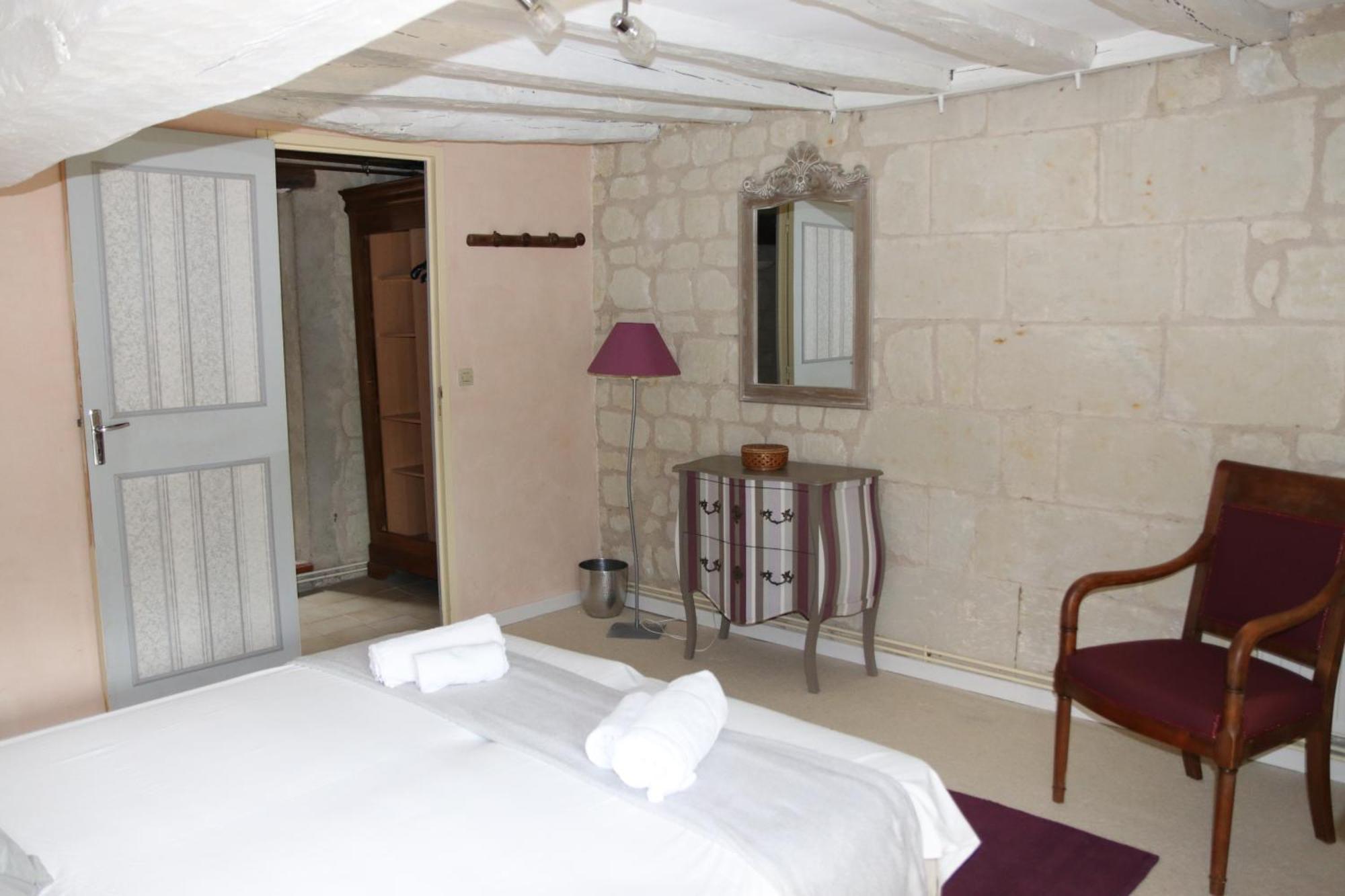 Chambres D'Hotes Du Noisillet Cinais ภายนอก รูปภาพ