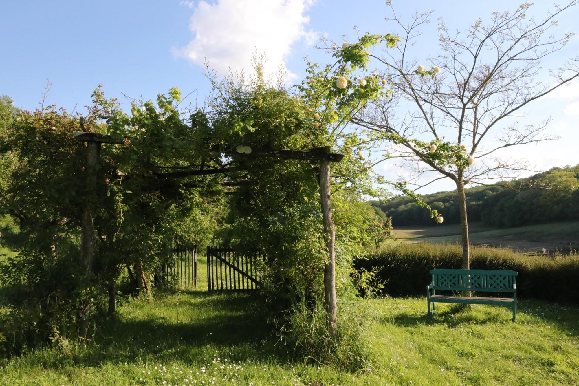 Chambres D'Hotes Du Noisillet Cinais ภายนอก รูปภาพ